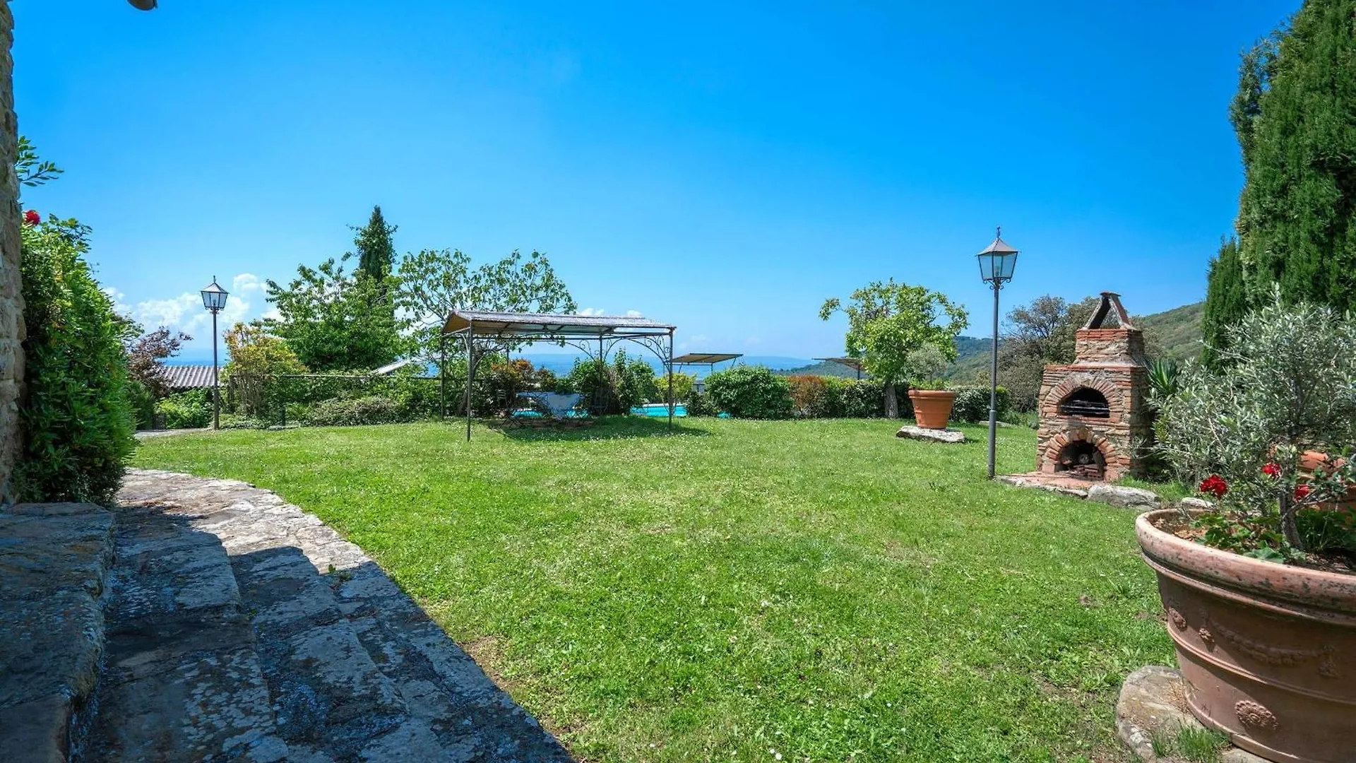 Farm stay Colle Degli Ulivi - Pool, Nature, Relax Holiday Home Cortona, Italia Italy