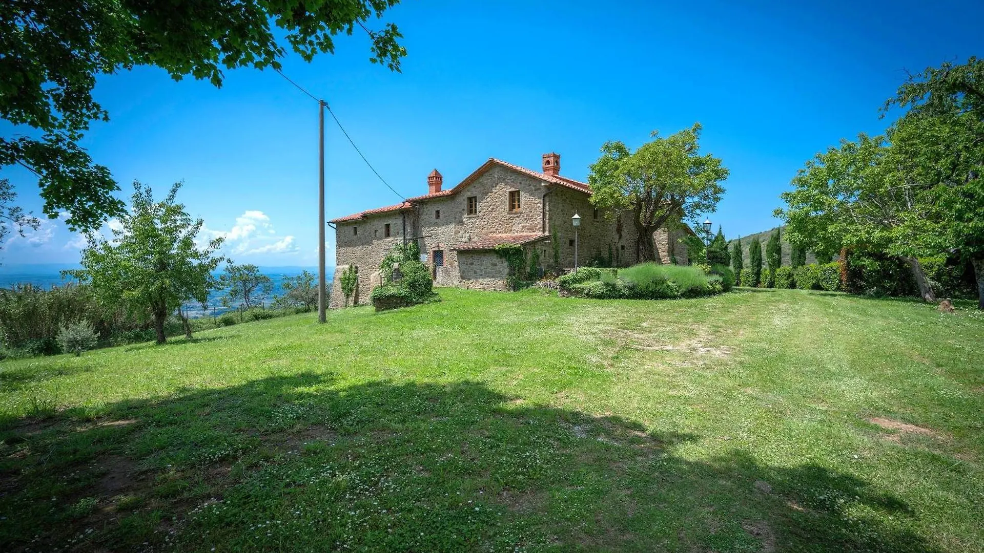 Farm stay Colle Degli Ulivi - Pool, Nature, Relax Holiday Home Cortona, Italia